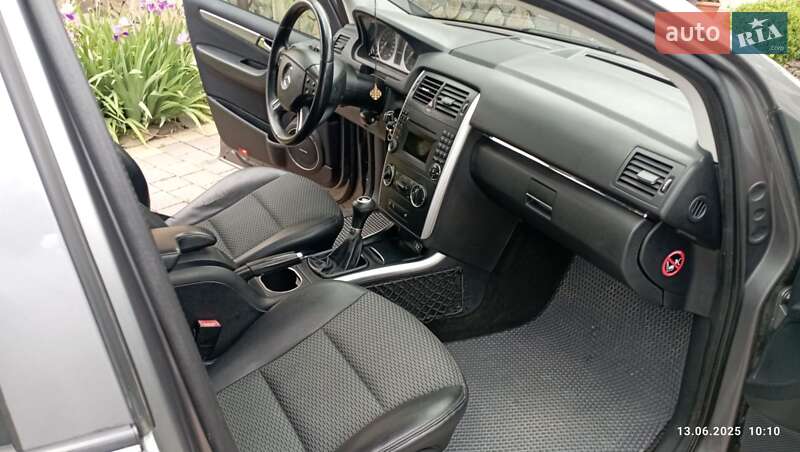 Хетчбек Mercedes-Benz B-Class 2010 в Городку