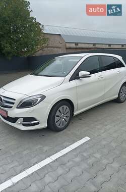 Хэтчбек Mercedes-Benz B-Class 2015 в 