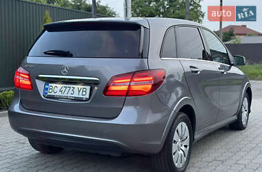 Хэтчбек Mercedes-Benz B-Class 2017 в 