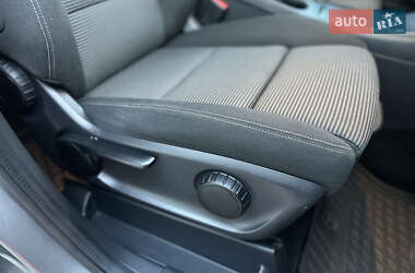 Хэтчбек Mercedes-Benz B-Class 2017 в 