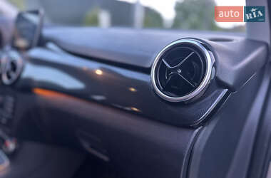 Хэтчбек Mercedes-Benz B-Class 2017 в 