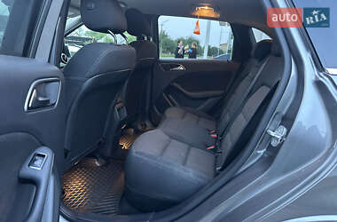 Хэтчбек Mercedes-Benz B-Class 2017 в 