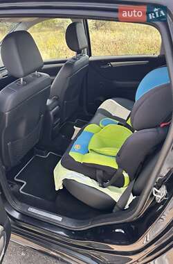 Хэтчбек Mercedes-Benz B-Class 2007 в 