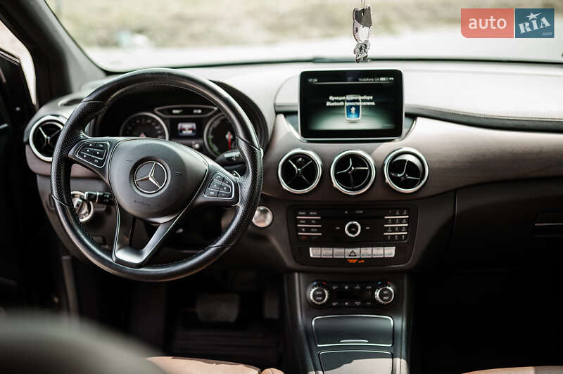 Хетчбек Mercedes-Benz B-Class 2016 в Чернівцях
