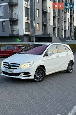 Хэтчбек Mercedes-Benz B-Class 2014 в Ужгороде