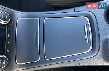 Хэтчбек Mercedes-Benz B-Class 2017 в 