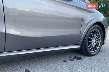 Хэтчбек Mercedes-Benz B-Class 2017 в 