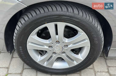 Хэтчбек Mercedes-Benz B-Class 2010 в 