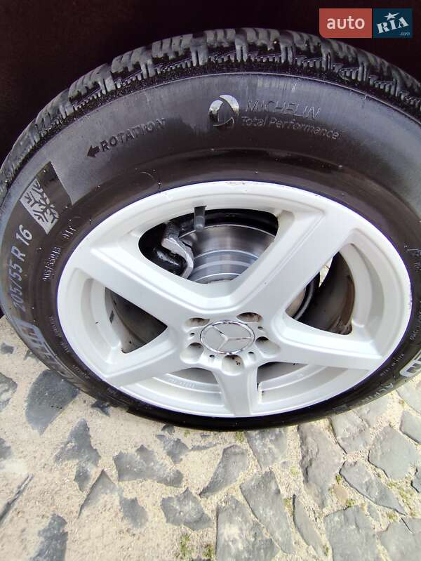 Хэтчбек Mercedes-Benz B-Class 2008 в Луцке фото 7 Хэтчбек Mercedes-Benz B-Class 2008 в Луцке