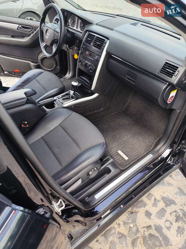 Хэтчбек Mercedes-Benz B-Class 2008 в Луцке фото 17 Хэтчбек Mercedes-Benz B-Class 2008 в Луцке