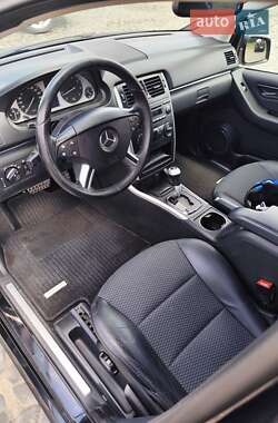 Хэтчбек Mercedes-Benz B-Class 2008 в 
