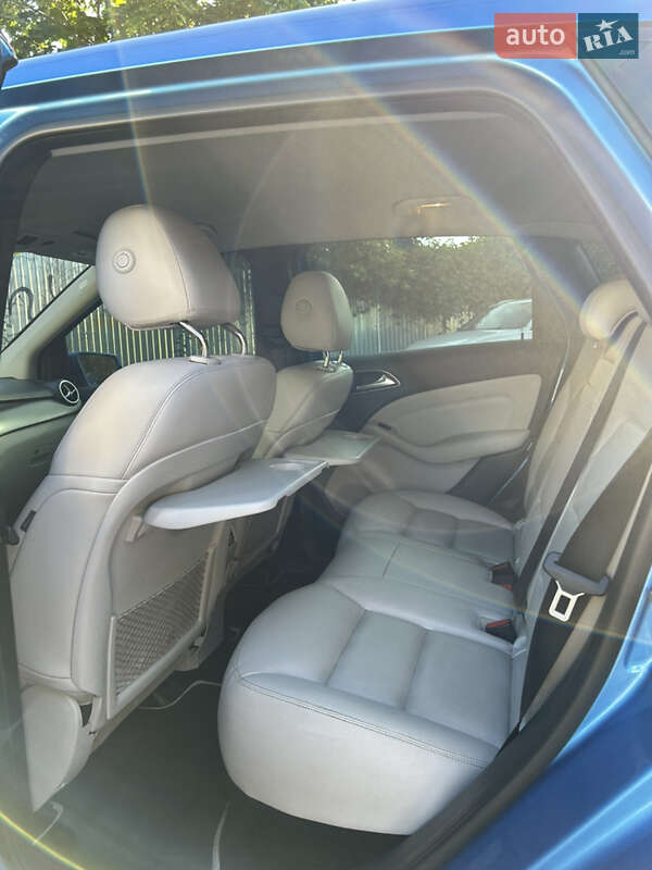Хетчбек Mercedes-Benz B-Class 2014 в Одесі фото 19 Хетчбек Mercedes-Benz B-Class 2014 в Одесі