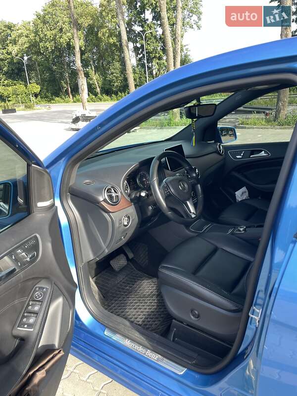 Хэтчбек Mercedes-Benz B-Class 2016 в Львове