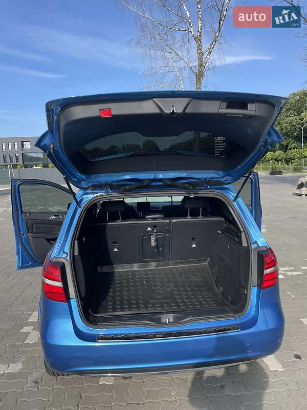 Хэтчбек Mercedes-Benz B-Class 2016 в Львове