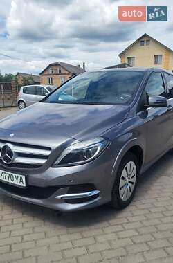 Хэтчбек Mercedes-Benz B-Class 2015 в 