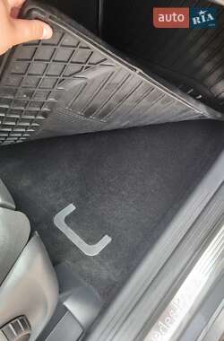 Хэтчбек Mercedes-Benz B-Class 2015 в 