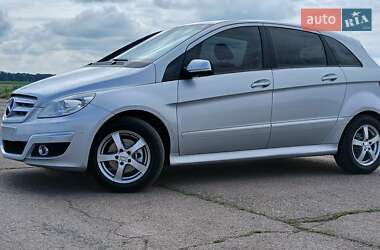 Хэтчбек Mercedes-Benz B-Class 2009 в 