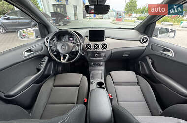 Хэтчбек Mercedes-Benz B-Class 2016 в 