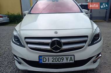 Хэтчбек Mercedes-Benz B-Class 2017 в 