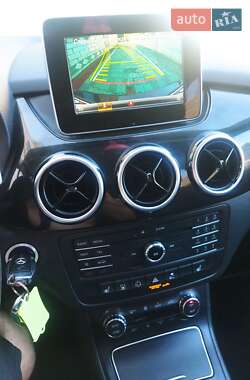 Хэтчбек Mercedes-Benz B-Class 2015 в 