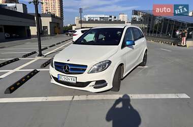 Хэтчбек Mercedes-Benz B-Class 2015 в 