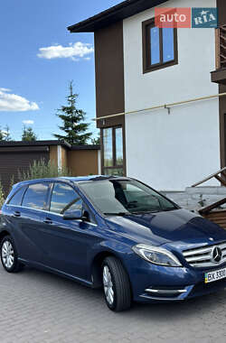Хэтчбек Mercedes-Benz B-Class 2012 в 
