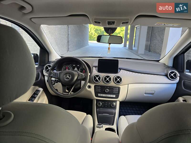 Хэтчбек Mercedes-Benz B-Class 2016 в Хмельницком