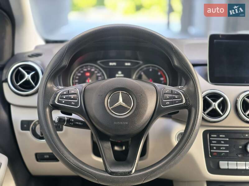 Хэтчбек Mercedes-Benz B-Class 2016 в Хмельницком