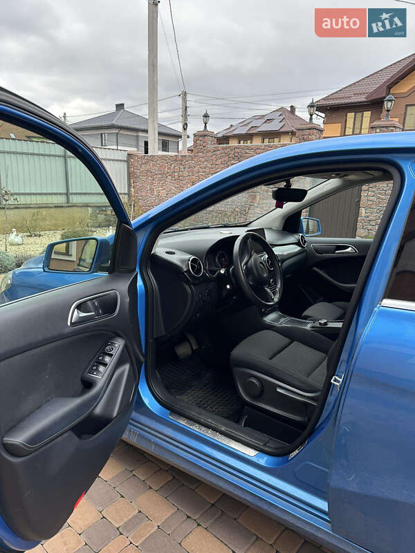 Хэтчбек Mercedes-Benz B-Class 2016 в Житомире