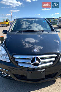 Хэтчбек Mercedes-Benz B-Class 2011 в 