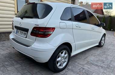 Хэтчбек Mercedes-Benz B-Class 2008 в 
