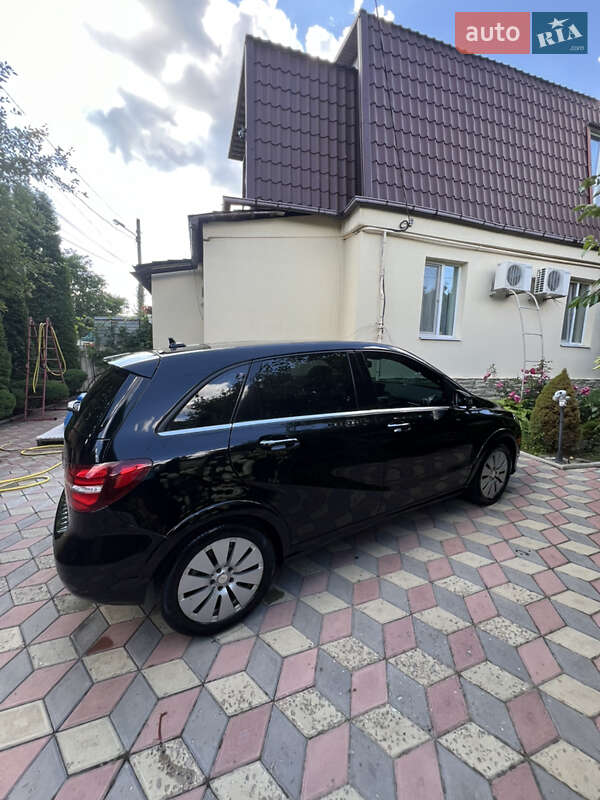 Хэтчбек Mercedes-Benz B-Class 2017 в Харькове