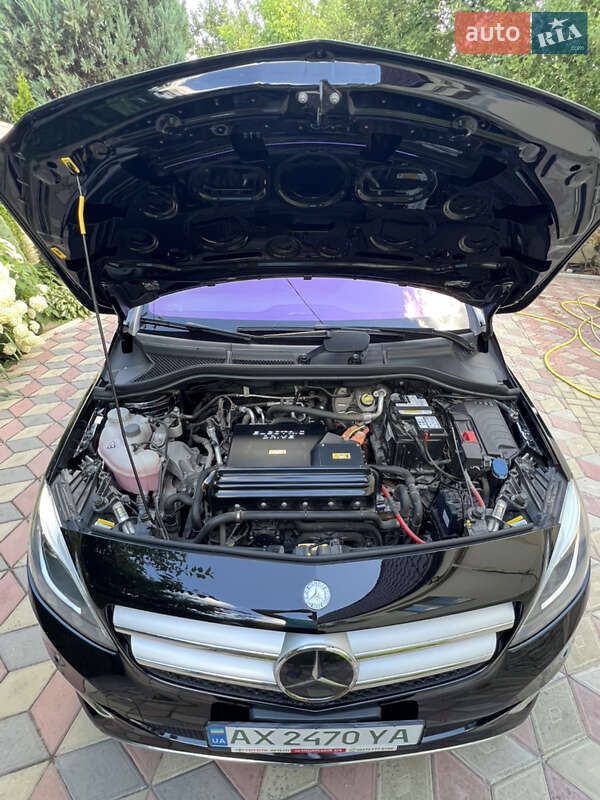 Хэтчбек Mercedes-Benz B-Class 2017 в Харькове