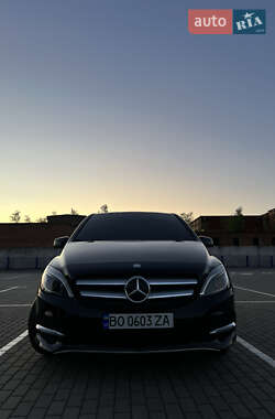 Хэтчбек Mercedes-Benz B-Class 2015 в 
