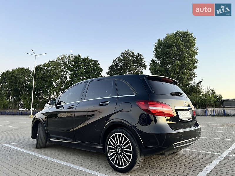 Хетчбек Mercedes-Benz B-Class 2015 в Тернополі