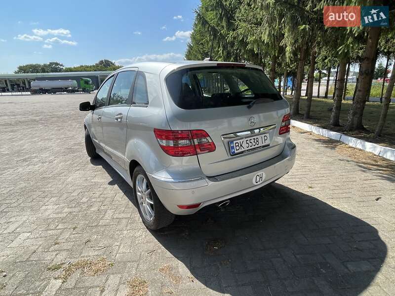 Хэтчбек Mercedes-Benz B-Class 2010 в Ровно фото 7 Хэтчбек Mercedes-Benz B-Class 2010 в Ровно