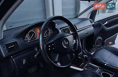 Хэтчбек Mercedes-Benz B-Class 2006 в 