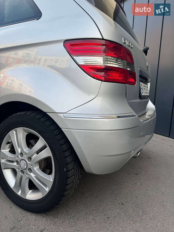 Хетчбек Mercedes-Benz B-Class 2011 в Рівному