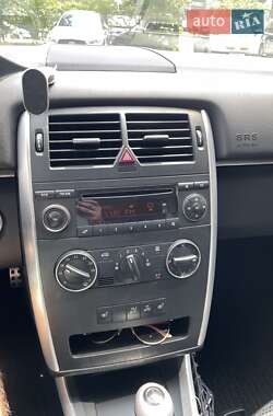 Хэтчбек Mercedes-Benz B-Class 2006 в 