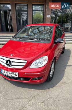 Хэтчбек Mercedes-Benz B-Class 2006 в 