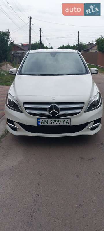 Mercedes-Benz B-Class 2015