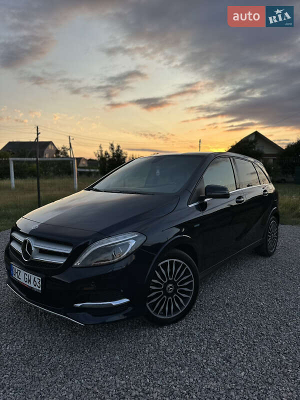 Хэтчбек Mercedes-Benz B-Class 2017 в Миргороде