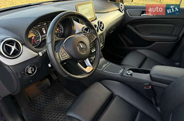 Хэтчбек Mercedes-Benz B-Class 2017 в 