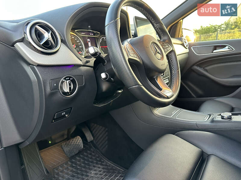 Хэтчбек Mercedes-Benz B-Class 2017 в Миргороде