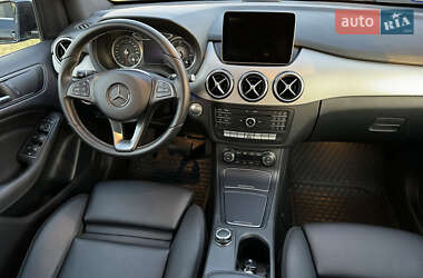 Хэтчбек Mercedes-Benz B-Class 2017 в 