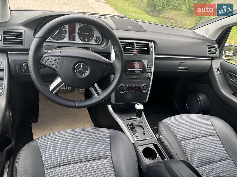 Хэтчбек Mercedes-Benz B-Class 2007 в Нововолынске