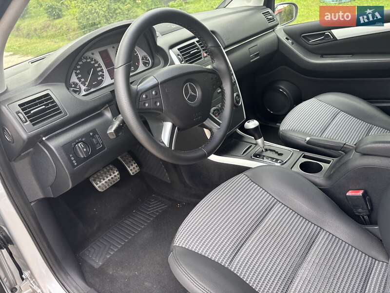 Хэтчбек Mercedes-Benz B-Class 2007 в Нововолынске