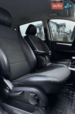 Хэтчбек Mercedes-Benz B-Class 2010 в 