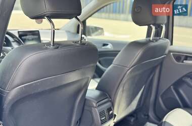 Хэтчбек Mercedes-Benz B-Class 2017 в 
