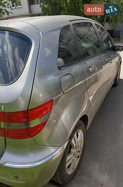 Хэтчбек Mercedes-Benz B-Class 2006 в 